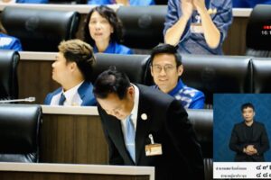 New PM voted amid deep challenges ahead